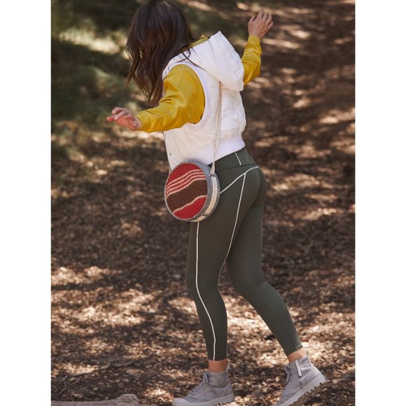 NWT FP Movement Nature Seeker Puffer Vest / White - Picture 6 of 7